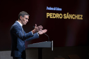 El presidente del Gobierno, Pedro Sánchez, durante la presentación del Plan de Integración y Ciudadanía y de la campaña institucional ‘¿De dónde vienen? Vienen de hacer país’, en el Colegio Oficial de Arquitectos de Madrid (COAM), a 30 de junio de 2026, en Madrid (España). El Plan de Integración y Ciudadanía y la campaña institucional ‘¿De dónde vienen? Vienen de hacer país’ constituyen una estrategia estatal del Gobierno de España orientada a fortalecer la cohesión social, los derechos de la población migrante y la convivencia intercultural.

Alberto Ortega / Europa Press
30/6/2026