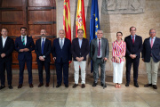 El 'president' de la Generalitat, Juanfran Pérez Llorca, durante la audiencia que ha mantenido con representantes de la Asociación de Víctimas Terrorismo Comunidad Valenciana (AVTCV), con la Fundación Manuel Broseta y de la Asociación Cuerpos y Fuerzas de Seguridad Víctimas del Terrorismo (Acfsevt) en la que ha estado acompañado por la consellera de Justicia, Transparencia y Participación, Nuria Martínez