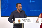 El concejal de Promoción Económica, Samuel Ruiz presenta la oficina antiokupación