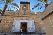 Imagen de la torre del reloj de Santa Pola