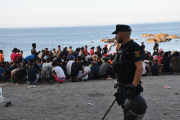Cientos de personas migrantes reciben atención sanitaria en Ceuta