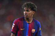 BARCELONA, SPAIN - AUGUST 31: Lamine Yamal of FC Barcelona looks on during the LaLiga EA Sports 2026/27 match between FC Barcelona and Rayo Vallecano de Madrid at Spotify Camp Nou on August 31, 2026 in Barcelona, Spain. (Photo by David Ramos/Getty Images)