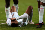 KOCAELI, TURKEY - SEPTEMBER 25: Kylian Mbappe of France reacts as he sustains an injury during the UEFA Nations League 2026/27 group phase match between Türkiye and France at Kocaeli Stadium on September 25, 2026 in Kocaeli, Turkey. (Photo by Burak Kara/Getty Images)