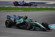 Fernando Alonso llevó su AMR26 a la octava posición en Malasia