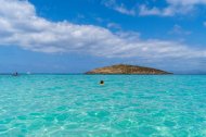 La transparencia del agua en Ses Illetes crea un efecto óptico que recuerda a las Maldivas