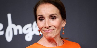 Ana Belén, en una aparición pública reciente, con look naranja.