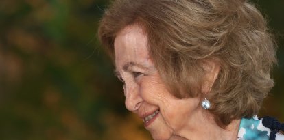 La Reina Doña Sofía durante la recepción a las autoridades en Marivent.