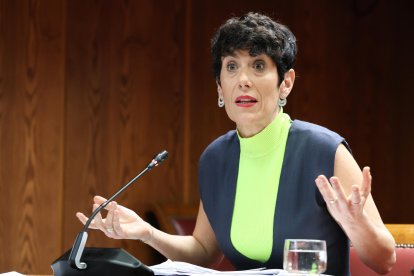 La exconsejera de Economía y Hacienda del Gobierno de Navarra y actual ministra de Inclusión, Seguridad Social y Migraciones, Elma Saiz, comparece ante la Comisión de Investigación sobre el ‘caso Koldo’.