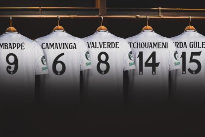 Nuevos dorsales en las camisetas de algunos jugadores del Real Madrid.