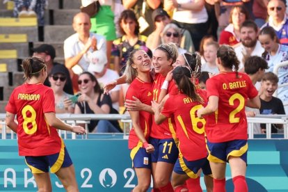 España celebra el gol de Alexia Putellas