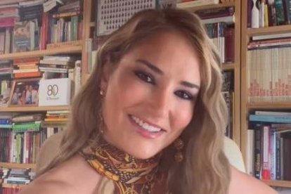 Alba Carrillo y un folio en blanco: la peor pesadilla de Ana Rosa Quintana y su familia.