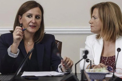 La alcaldesa de Valencia, María José Catalá y la delegada del Gobierno, Pilar Bernabé