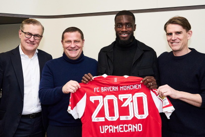 El Bayern anuncia la renovación de Upamecano