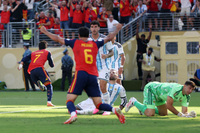 EAST RUTHERFORD, NEW JERSEY - JULY 19: Ferran Torres #7 of Spain celebrates scoring his team's first goal during the FIFA World Cup 2026 Final match between Spain and Argentina at New York New Jersey Stadium on July 19, 2026 in East Rutherford, New Jersey. (Photo by Justin Setterfield/Getty Images)