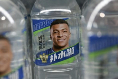 Mbappé, imagen de una bebida china