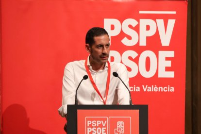 El líder del PSPV en la provincia de Valencia, Carlos Fernández Bielsa