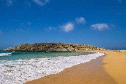 Playa de Cofete. La playa virgen más famosa de las islas.