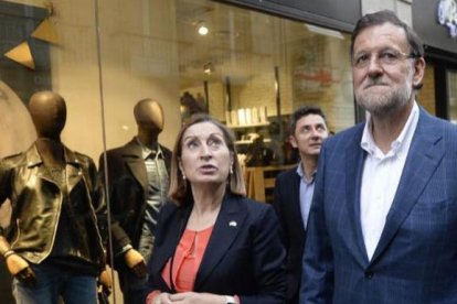 Rajoy paseaba junto a Pastor por el centro de Pontevedra cuando fue agredido.