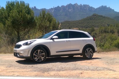 Llega el crossover compacto híbrido de Kia, el Niro