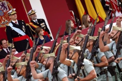 La Legión desfilando ante el Rey Felipe VI.