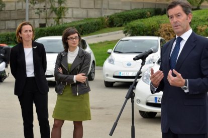 Seur y Nissan presentan su flota ecológica