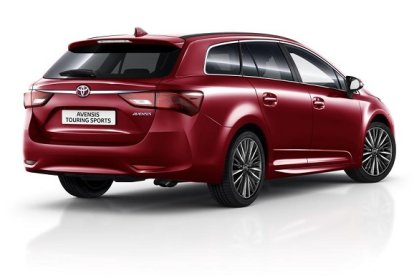 Toyota Avensis 2017, adaptación total