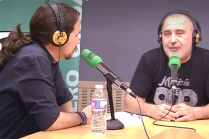 Pablo Iglesias y el veterinario Carlos Rodríguez.