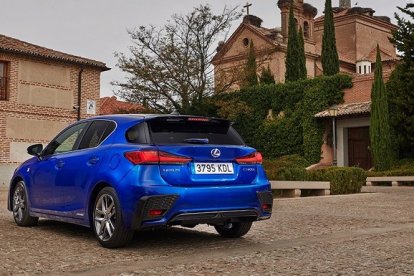 Lexus actualiza sus 'best sellers': El NX 300h y el CT 200h