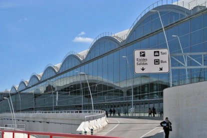 El Aeropuerto Internacional Alicante-Elche es el quinto en número de pasajeros de España.