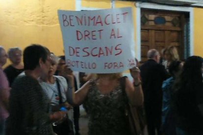 Protesta vecinal contra el botellón de Benimaclet