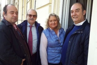 Fernando Ferrando, Alfonso Pérez-Petrel, Mª José Ferrer Sansegundo y Gerardo Santos.