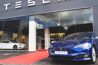 Tesla abre su primer centro de servicio en España