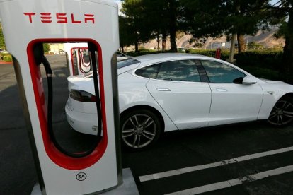 Tesla abre su primer centro de servicio en España