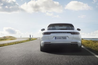 Porsche Panamera 4 E-Hybrid, el summum híbrido