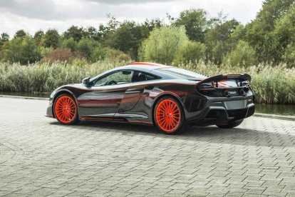 McLaren MSO Gulf Racing 675LT-trasera