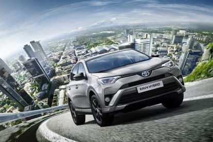 Toyota lanza la gama 2018 del RAV4