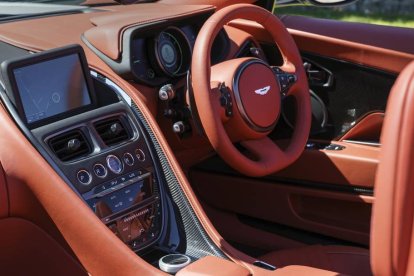 Q by Aston Martin Henley Royal Regatta DB11 Volante-interior