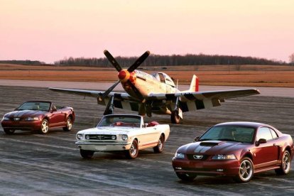 Ford Mustang Anniversary Edition 2004