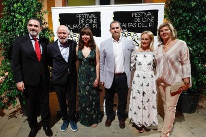 Arques Iborra, Carmen Ruiz y García con invitados