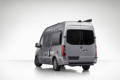 Mercedes-Benz Sprinter Connected Home -trasera