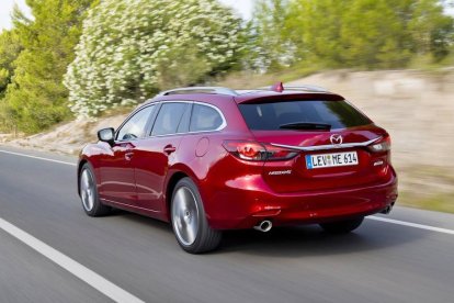 Nuevo Mazda6 wagon-trasera