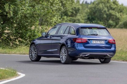 Mercedes-Benz C 220 d Station Wagon-trasera