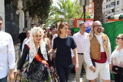 María Dolores de Cospedal en las fiestas de Alicante.