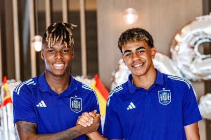 Nico Williams y Lamine Yamal, en una imagen tomada en la concentración de la selección.