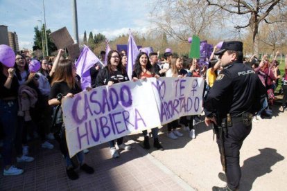 Protesta feminista contra Casado