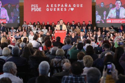 El mitin de Sánchez en La Coruña, al que Blanco no faltó para hacer méritos.