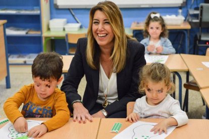 Susana Díaz en el Colegio San Sebastián de Archidona.