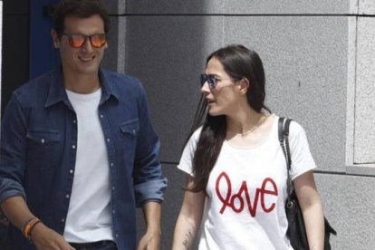 El mensaje de la camiseta de Malú tampoco parece que fuera un accidente.