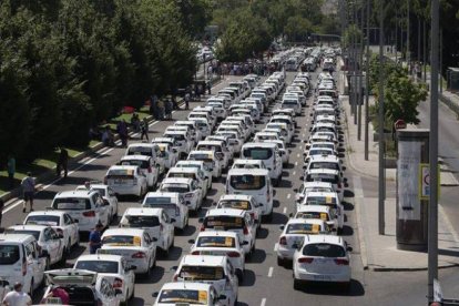 Los taxistas han tomado las ciudades con los ciudadanos como 