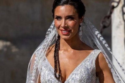 Tampoco está muy claro que Pilar Rubio quisiera que su vestido fuera elegante...